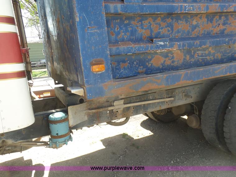image for item L7480 1977 International Transtar 4300 dump truck<br />A bidding error occurred in the last moments of bidding on this asset in our April 28 Construction Equipment Auction.