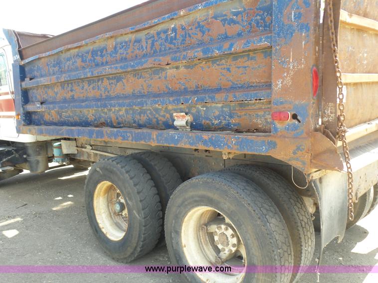 image for item L7480 1977 International Transtar 4300 dump truck<br />A bidding error occurred in the last moments of bidding on this asset in our April 28 Construction Equipment Auction.