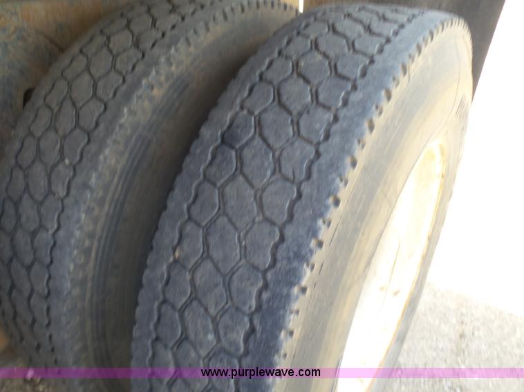 image for item L7480 1977 International Transtar 4300 dump truck<br />A bidding error occurred in the last moments of bidding on this asset in our April 28 Construction Equipment Auction.