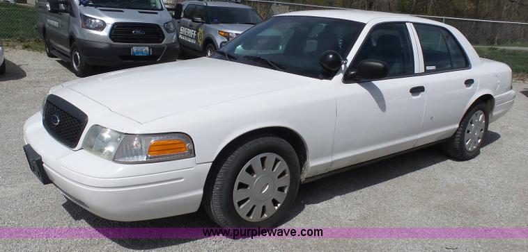 image for item N9453 2009 Ford Crown Victoria Police Interceptor