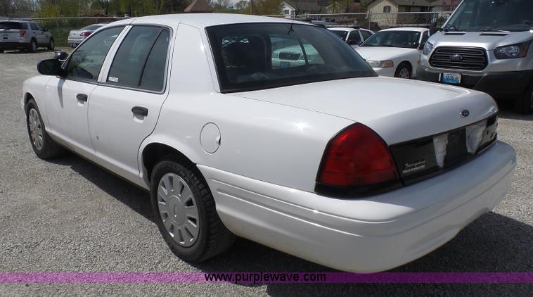 image for item N9453 2009 Ford Crown Victoria Police Interceptor