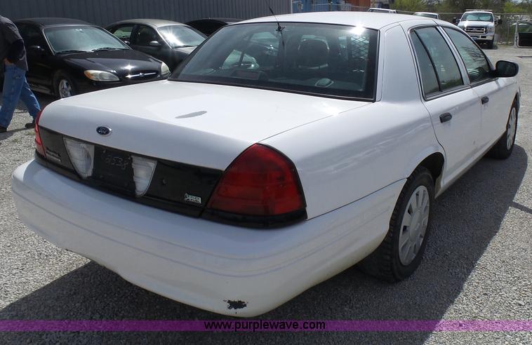 image for item N9453 2009 Ford Crown Victoria Police Interceptor