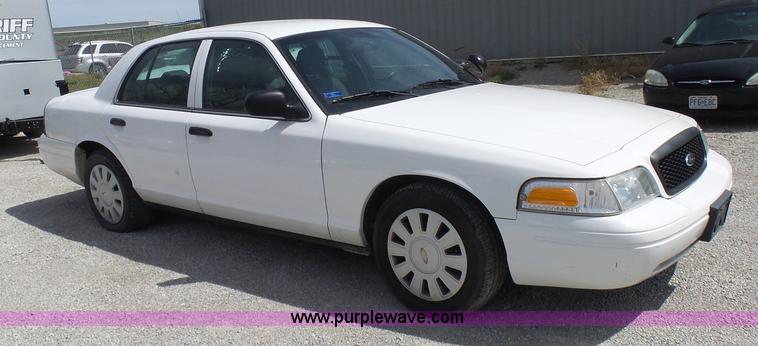 image for item N9453 2009 Ford Crown Victoria Police Interceptor