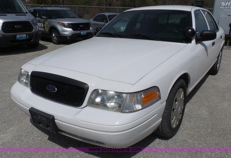 image for item N9453 2009 Ford Crown Victoria Police Interceptor