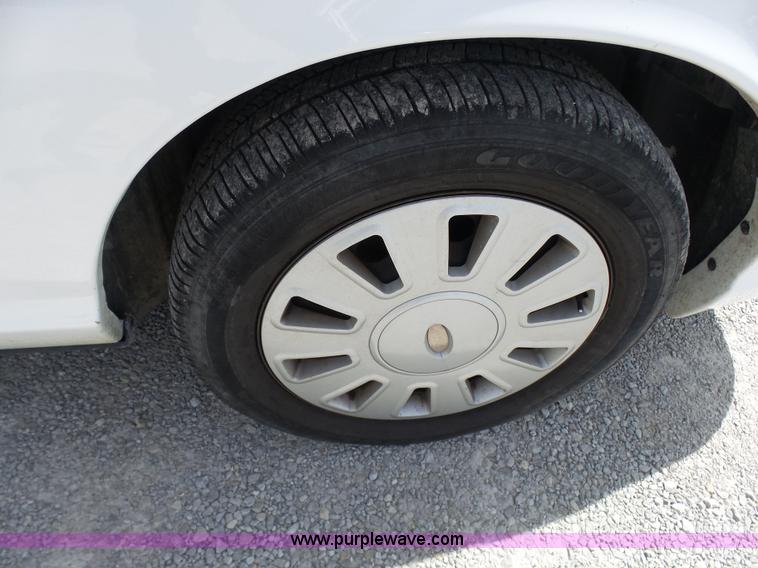 image for item N9453 2009 Ford Crown Victoria Police Interceptor