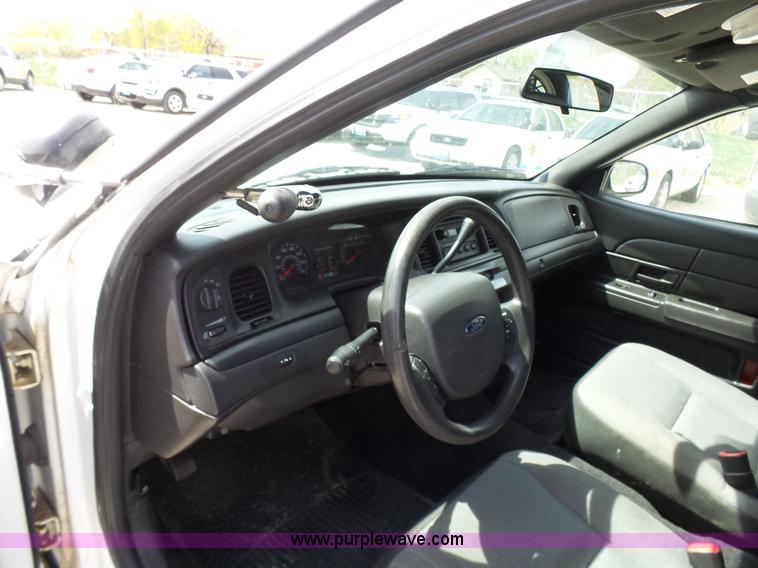 image for item N9453 2009 Ford Crown Victoria Police Interceptor