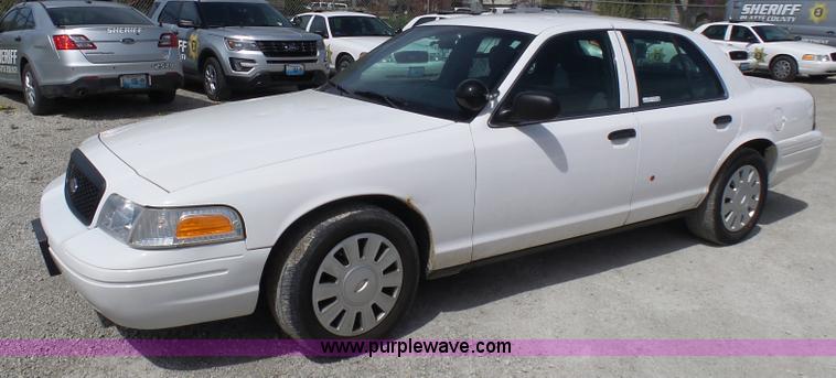 image for item N9454 2008 Ford Crown Victoria Police Interceptor
