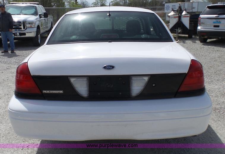 image for item N9454 2008 Ford Crown Victoria Police Interceptor