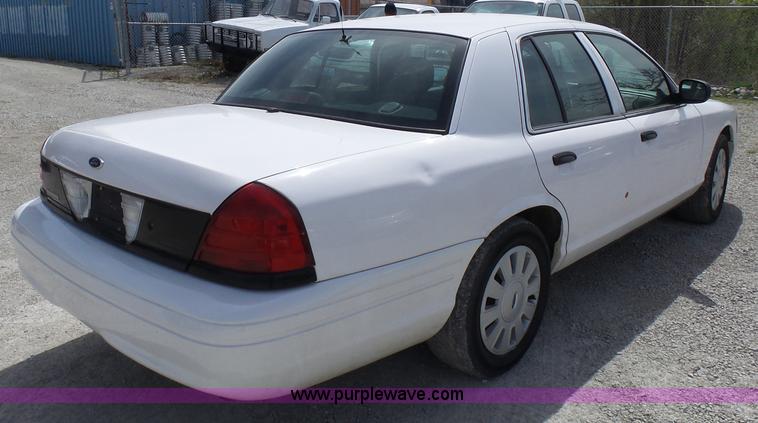 image for item N9454 2008 Ford Crown Victoria Police Interceptor