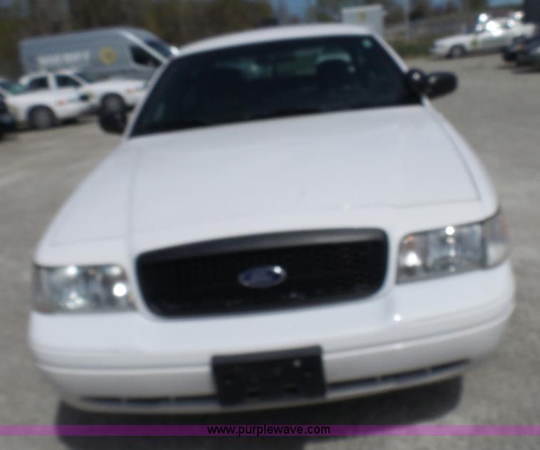 image for item N9454 2008 Ford Crown Victoria Police Interceptor