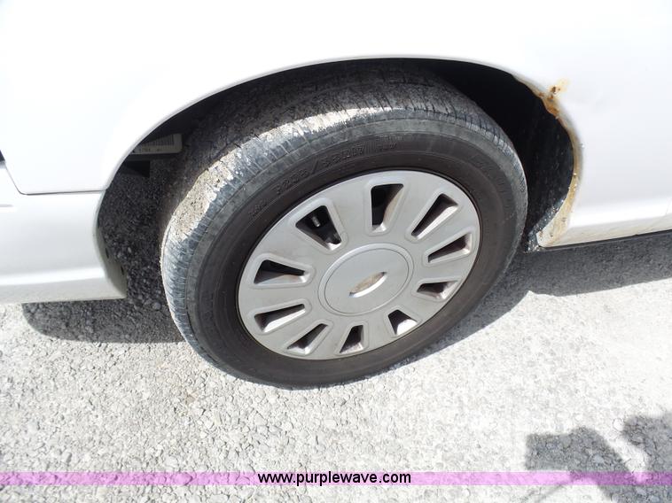 image for item N9454 2008 Ford Crown Victoria Police Interceptor