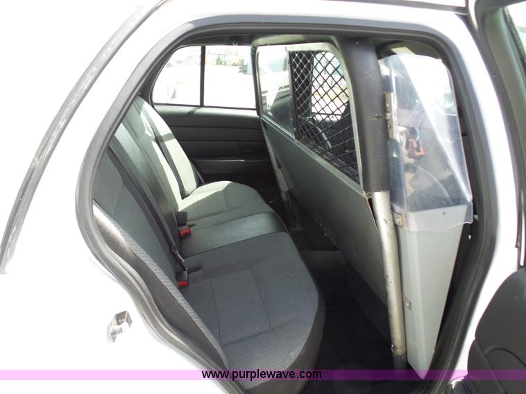 image for item N9454 2008 Ford Crown Victoria Police Interceptor