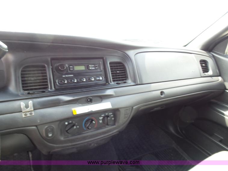 image for item N9454 2008 Ford Crown Victoria Police Interceptor