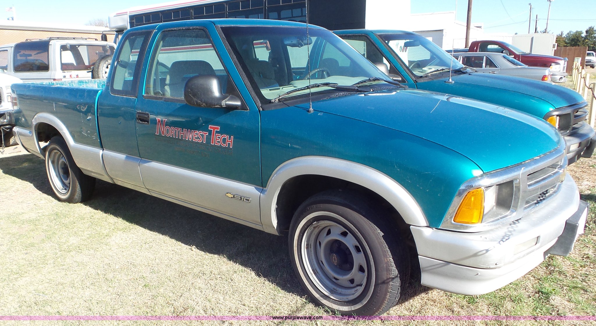1995 Chevrolet S10 Ext. Cab pickup truck in Goodland, KS Item AV9783