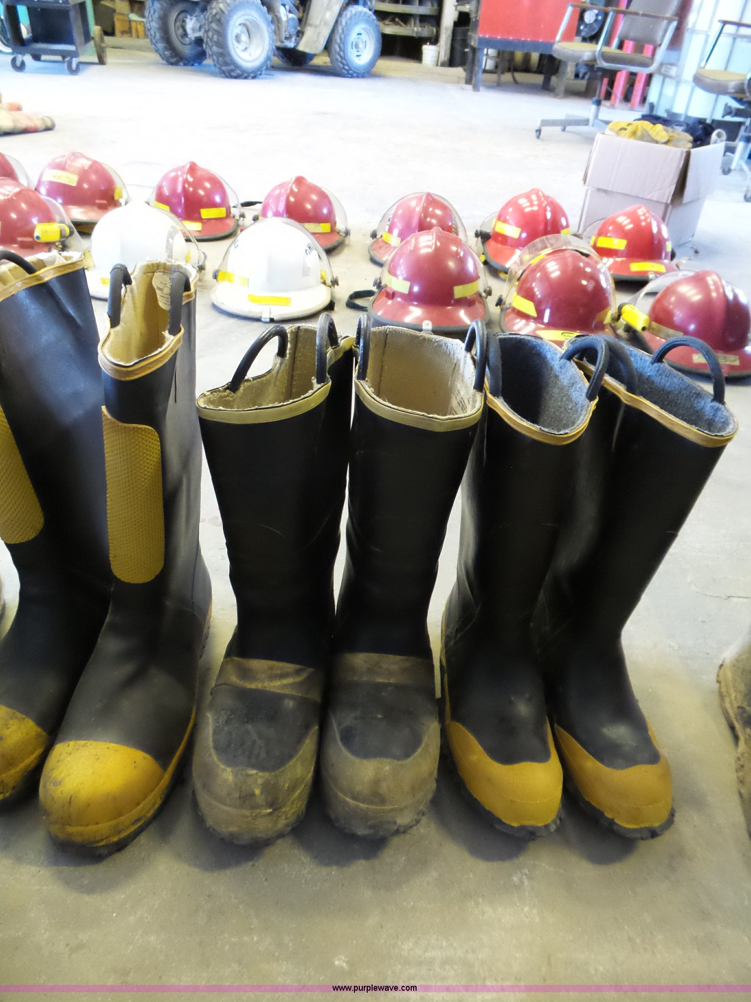 (20) pairs of firefighter boots in Robinson, KS Item BE9777 sold Purple Wave