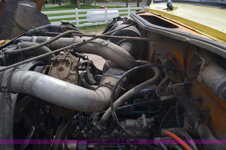 image for item BF9972 1995 International 4900 dump truck