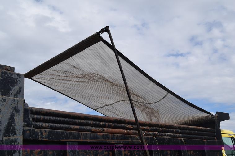 image for item BF9972 1995 International 4900 dump truck