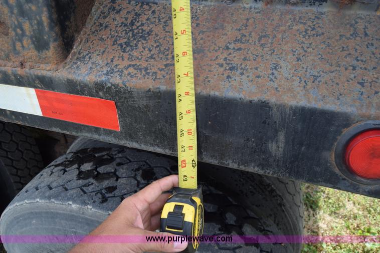 image for item BF9972 1995 International 4900 dump truck