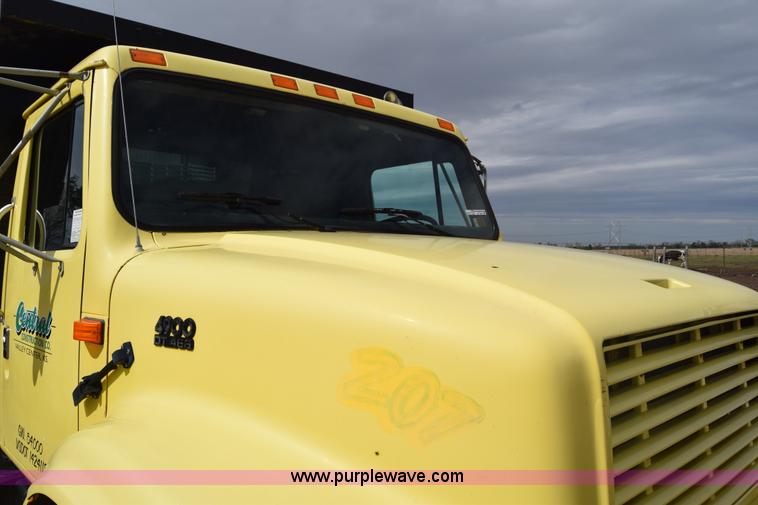 image for item BF9972 1995 International 4900 dump truck