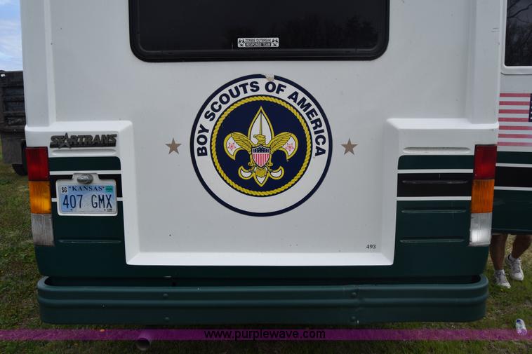 image for item BF9974 2001 Workhorse Star bus