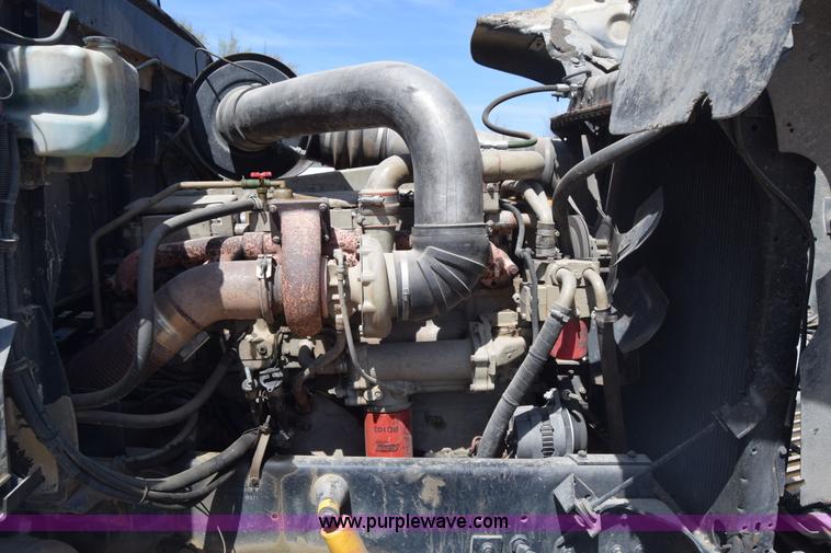 image for item BF9995 1991 International 9300 tank truck