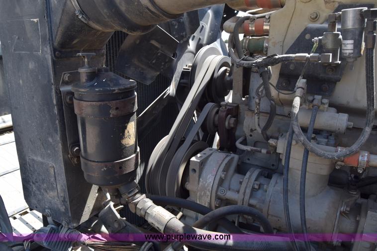 image for item BF9995 1991 International 9300 tank truck