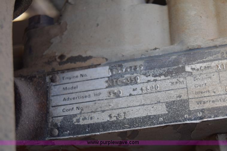 image for item BF9995 1991 International 9300 tank truck