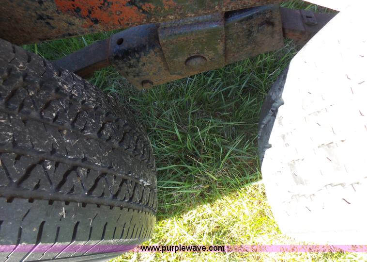 image for item BG9083 1994 Take 3 car trailer