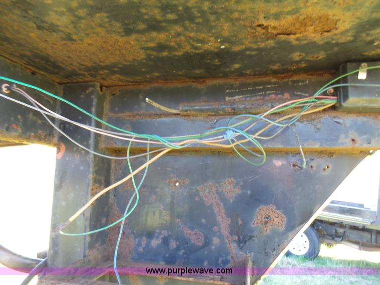 image for item BG9083 1994 Take 3 car trailer