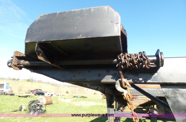 image for item BG9083 1994 Take 3 car trailer