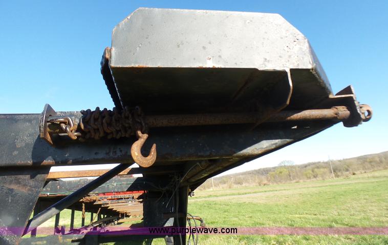 image for item BG9083 1994 Take 3 car trailer