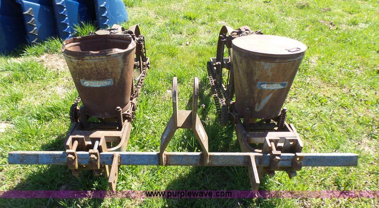 image for item BG9109 Burch Plow Works planter