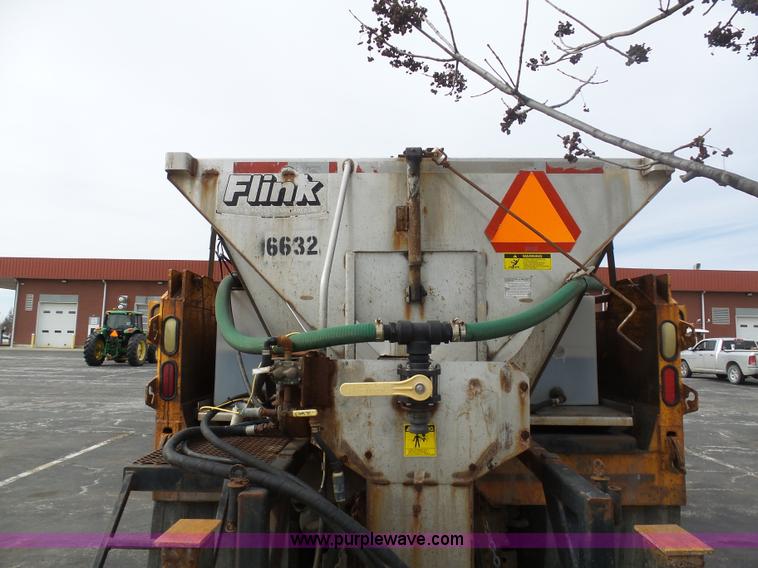 image for item BH9401 2002 International 4900 dump truck