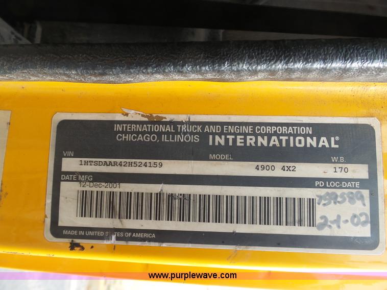 image for item BH9401 2002 International 4900 dump truck