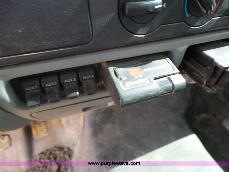 image for item BL9696 2006 Ford F250 Super Duty SuperCab pickup truck