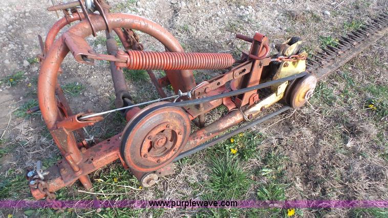 image for item BN9626 New Holland 451 sickle bar mower