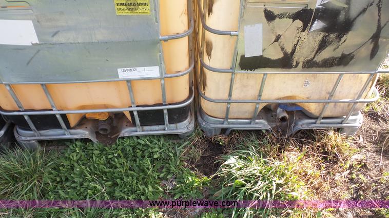 image for item BN9634 (10) 250 gallon plastic totes