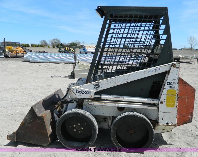 image for item BQ9869 1978 Bobcat 310 skid steer