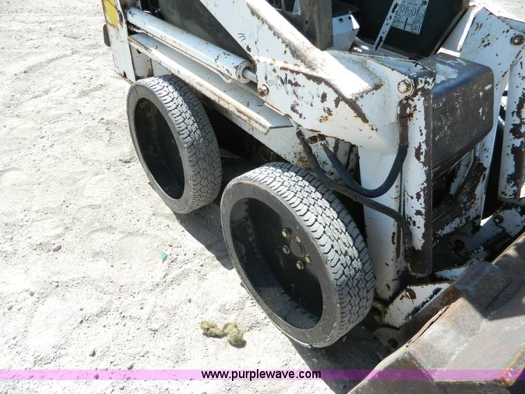 image for item BQ9869 1978 Bobcat 310 skid steer
