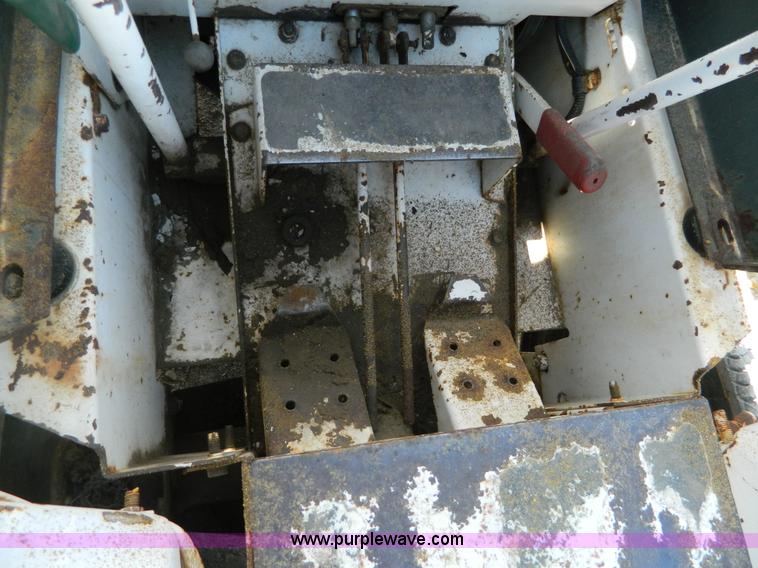 image for item BQ9869 1978 Bobcat 310 skid steer