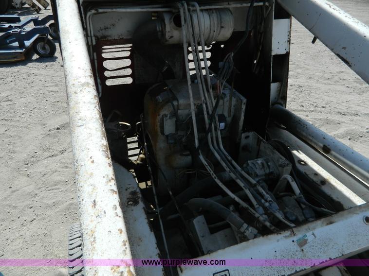 image for item BQ9869 1978 Bobcat 310 skid steer