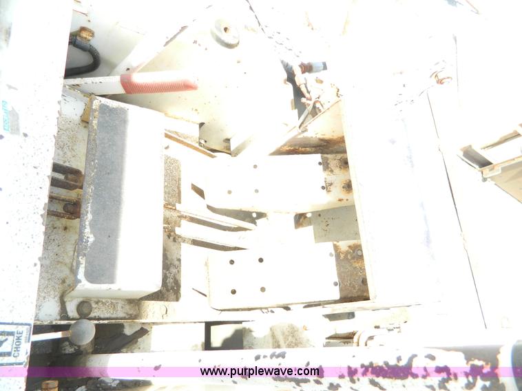 image for item BQ9869 1978 Bobcat 310 skid steer