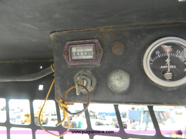 image for item BQ9869 1978 Bobcat 310 skid steer