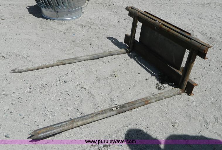 image for item BQ9869 1978 Bobcat 310 skid steer