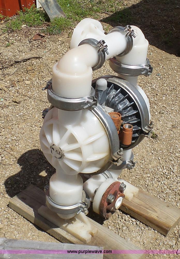 image for item G3744 Sand Piper SA3-A pneumatic double diaphragm water pump