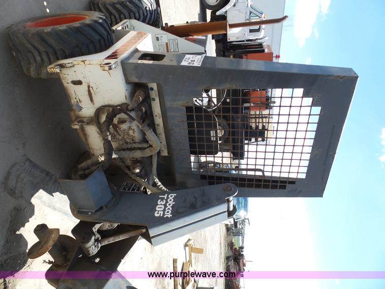 image for item G3754 1989 Bobcat 3023 trencher