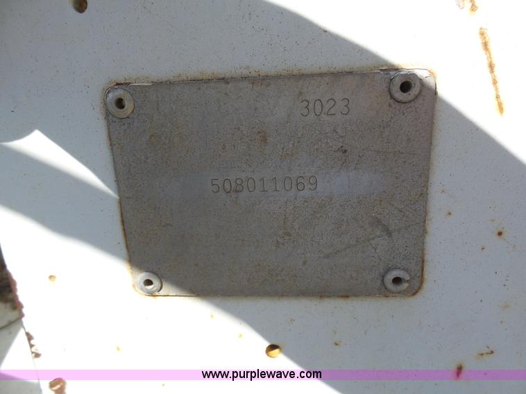 image for item G3754 1989 Bobcat 3023 trencher