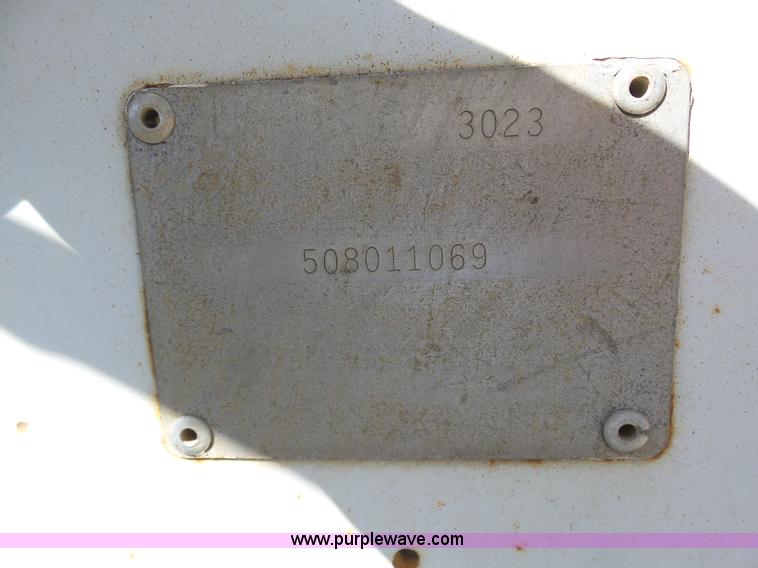 image for item G3754 1989 Bobcat 3023 trencher