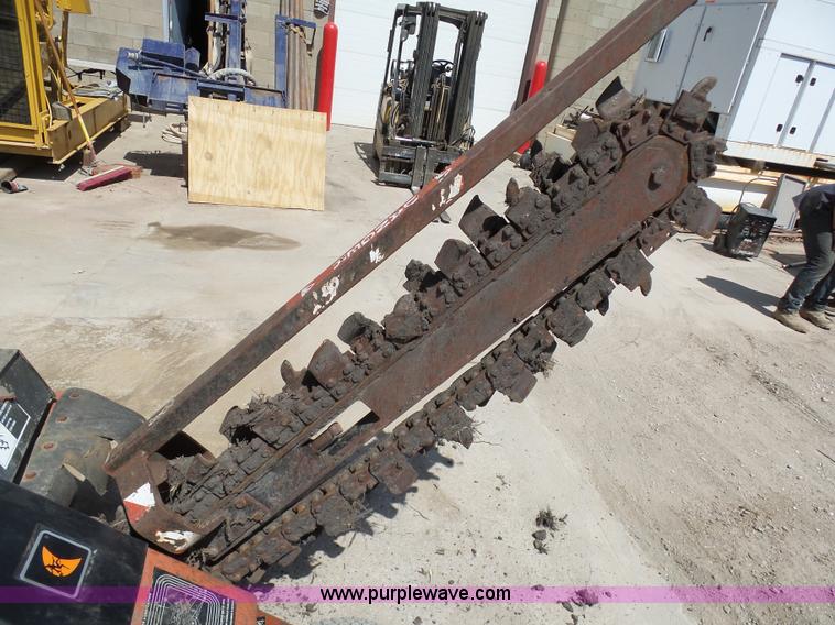 image for item G3755 Ditch Witch 1820 trencher
