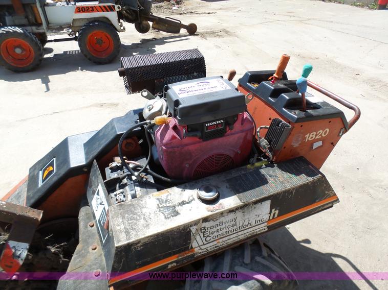 image for item G3755 Ditch Witch 1820 trencher